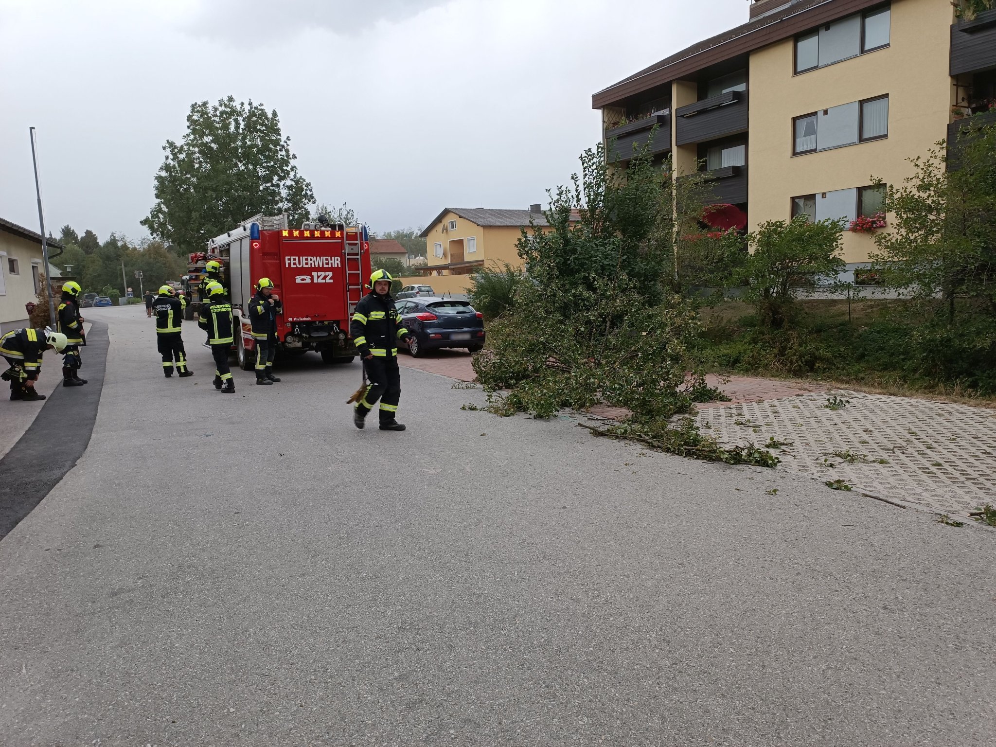 Sturmschaden vor Feuerwehrhaus