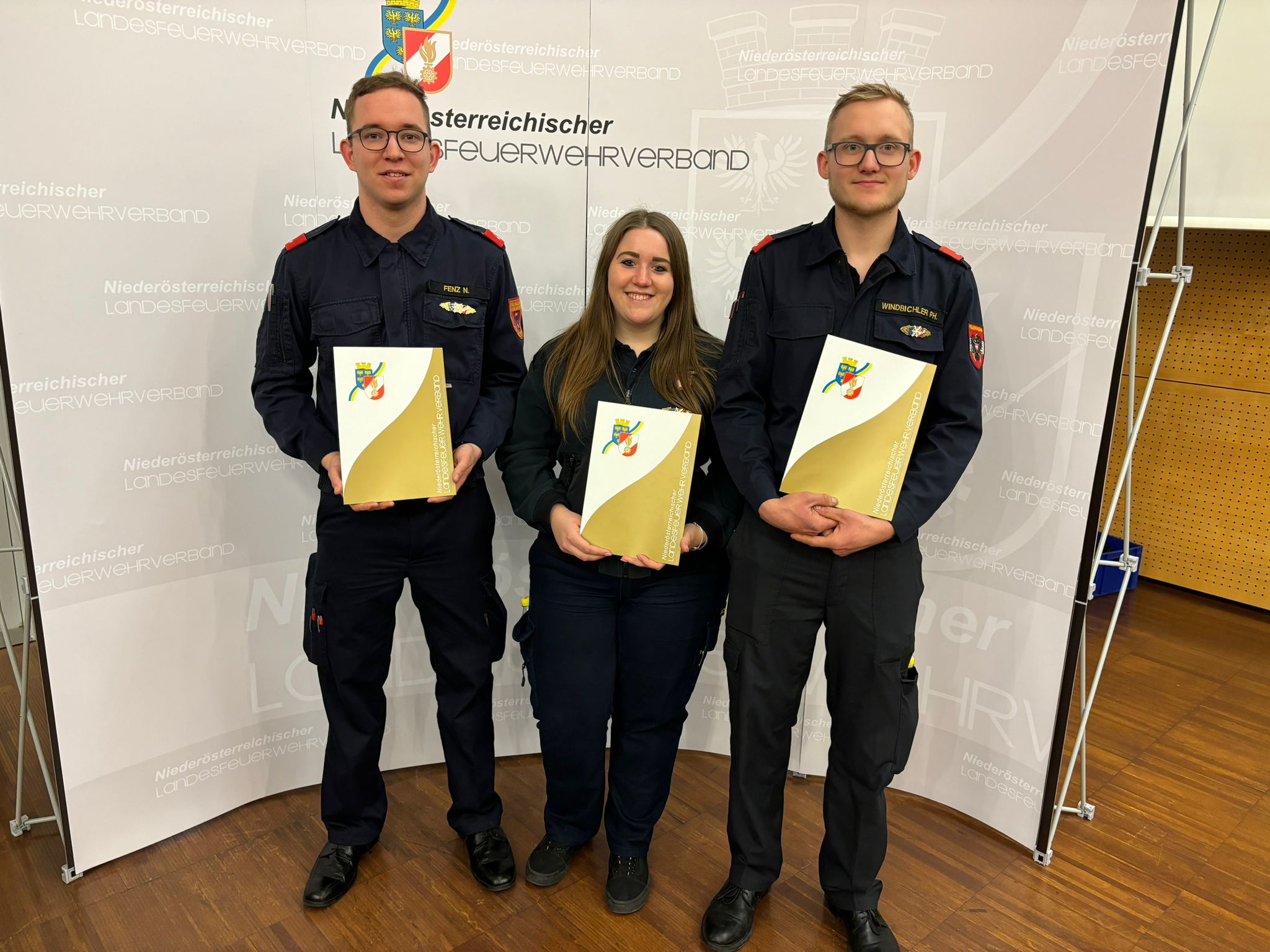 𝐅𝐮𝐧𝐤𝐥𝐞𝐢𝐬𝐭𝐮𝐧𝐠𝐬𝐚𝐛𝐳𝐞𝐢𝐜𝐡𝐞𝐧 𝐢𝐧 𝐆𝐨𝐥𝐝