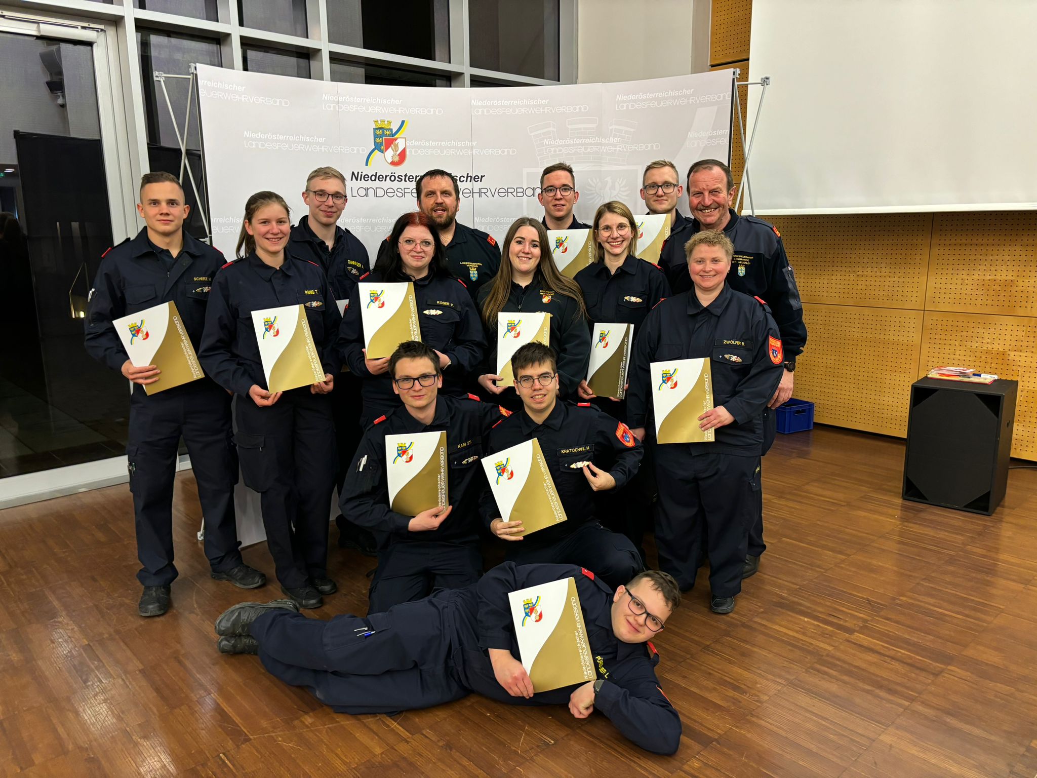 𝐅𝐮𝐧𝐤𝐥𝐞𝐢𝐬𝐭𝐮𝐧𝐠𝐬𝐚𝐛𝐳𝐞𝐢𝐜𝐡𝐞𝐧 𝐢𝐧 𝐆𝐨𝐥𝐝