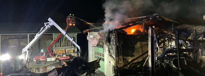 B3 Vollbrand einer Maschinenhalle